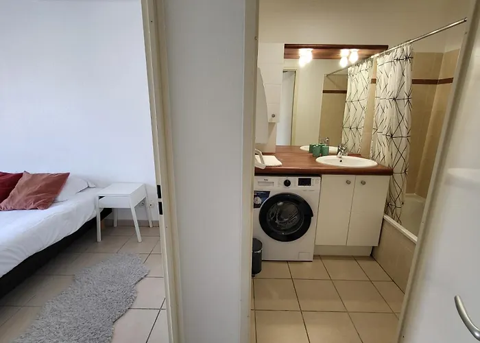 Apartment Expat Renting - Le Grenadin - Piscine - Parking